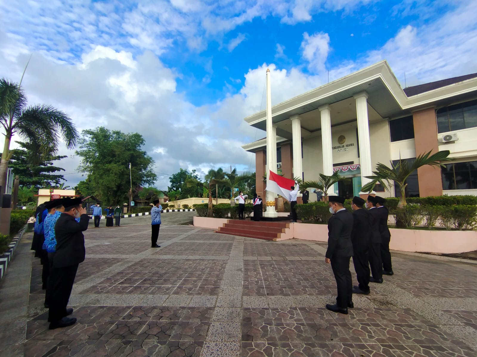 hut ri 1